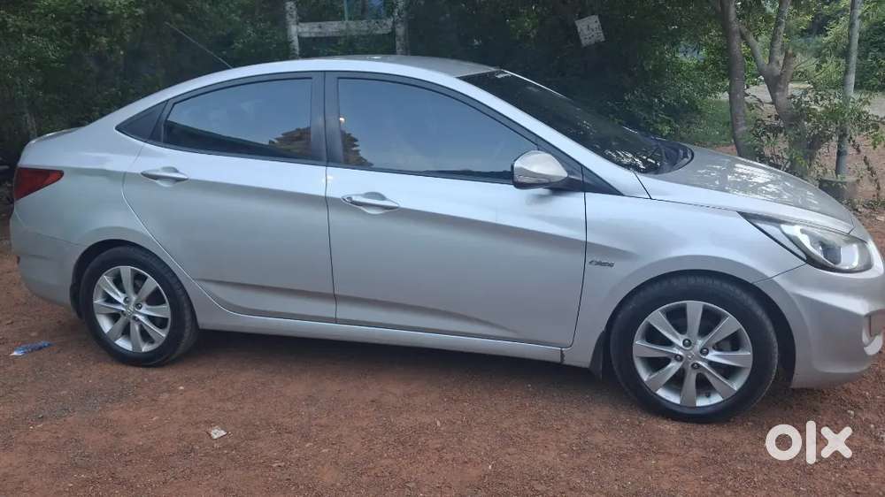 Hyundai Fluidic Verna 2013 Diesel 70000 Km Driven