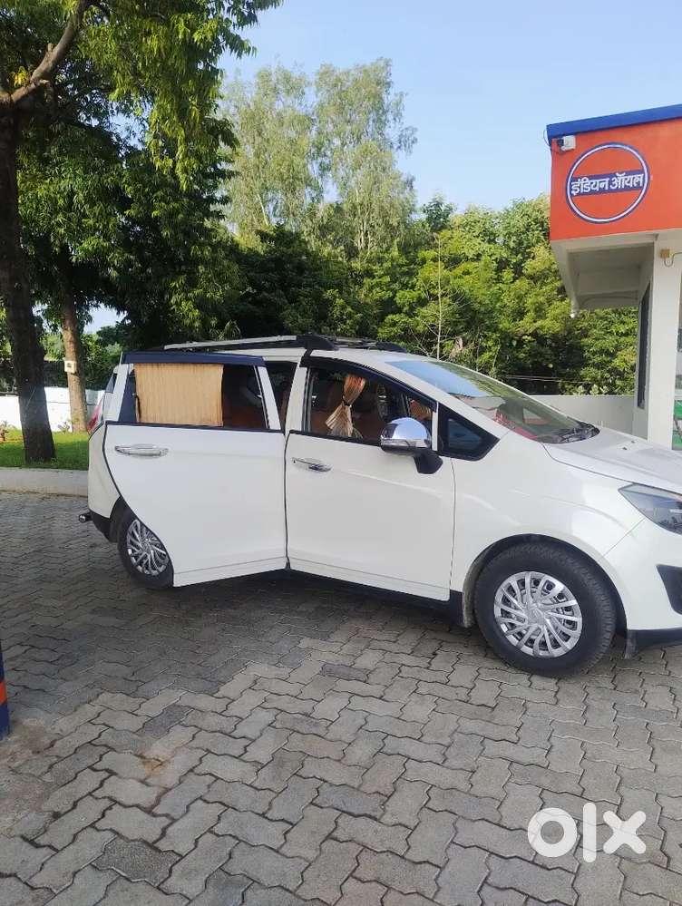 Mahindra Marazzo 20-10-2018 Original Km 111265  सिर्फ घर में चलाई