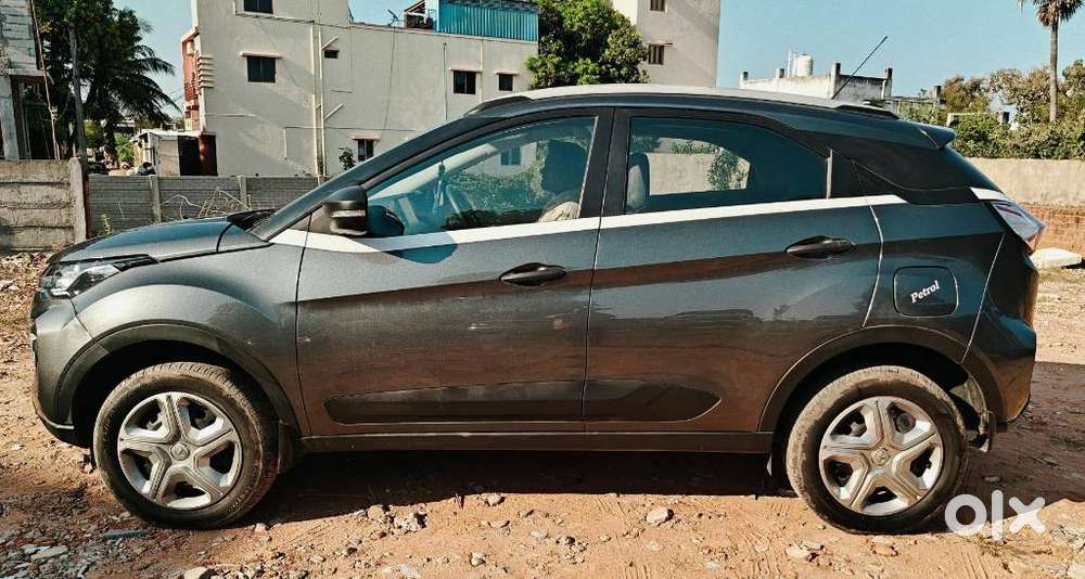 Tata Nexon 1.5 Revotorq Xma Amt (s), 2023, Petrol