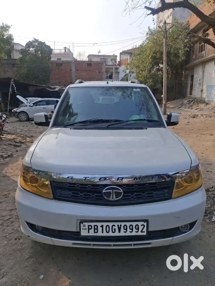 Tata Safari Storme 2018