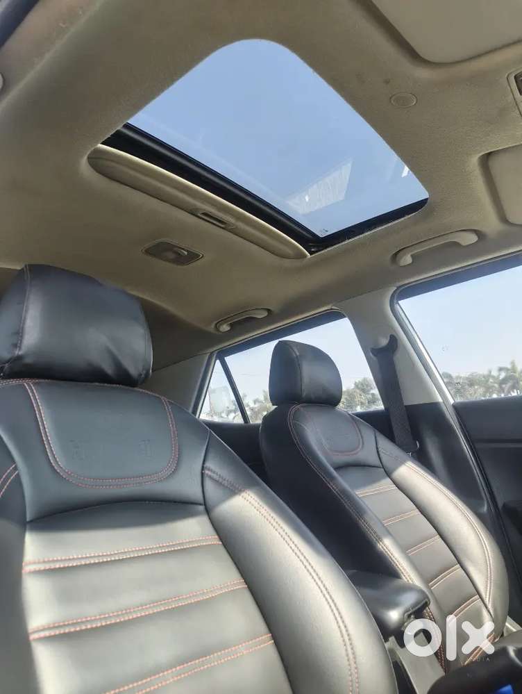 Hyundai Venue 2020 Diesel 65000 Km Driven