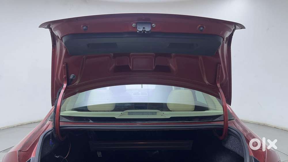 Volkswagen Vento 2010-2013 Petrol Highline At, 2021, Petrol