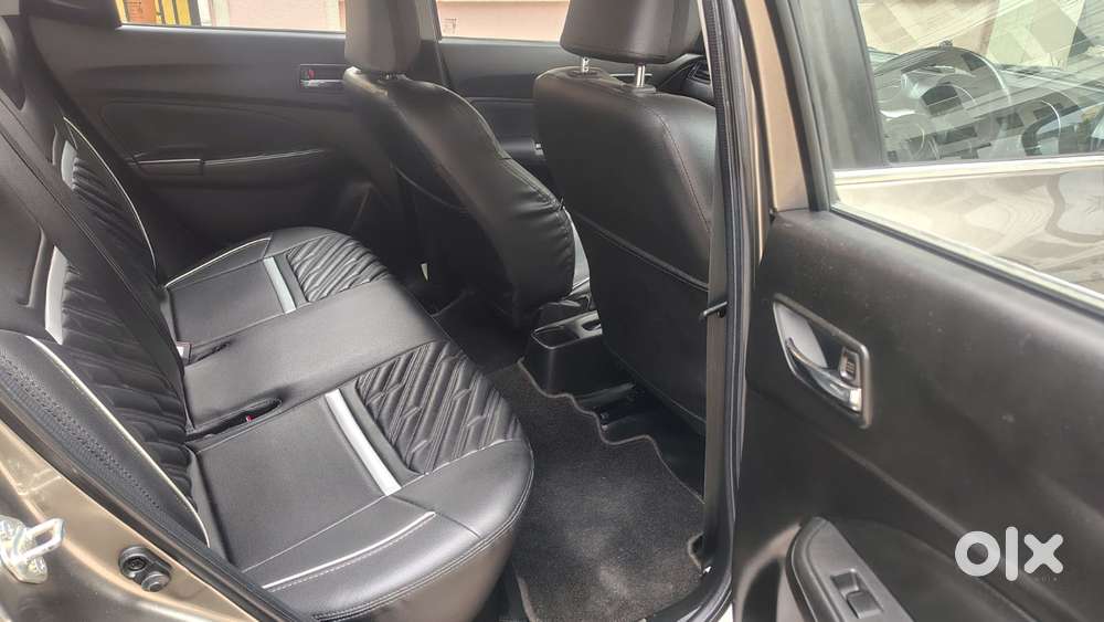 Maruti Suzuki Swift Vxi + Manual, 2023, Petrol
