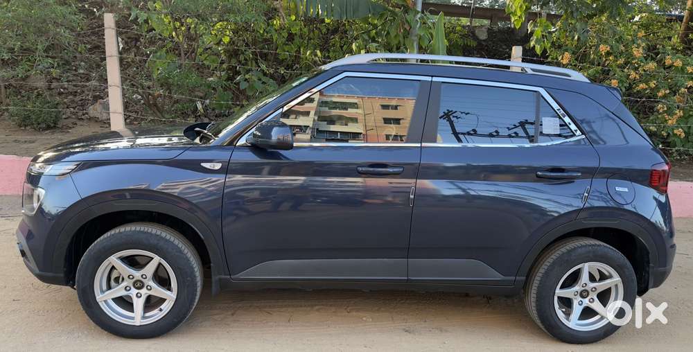 Hyundai Venue 1.2 S (o), 2020, Petrol