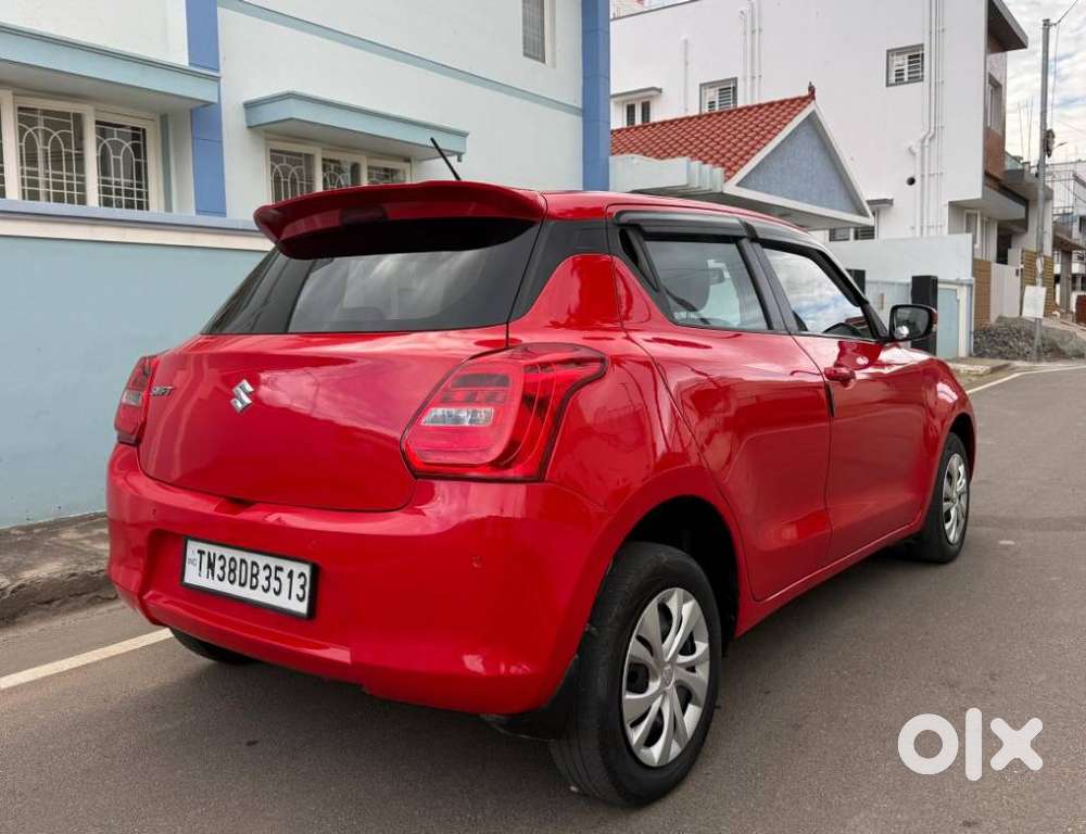 Maruti Suzuki Swift Vxi + Manual, 2022, Petrol