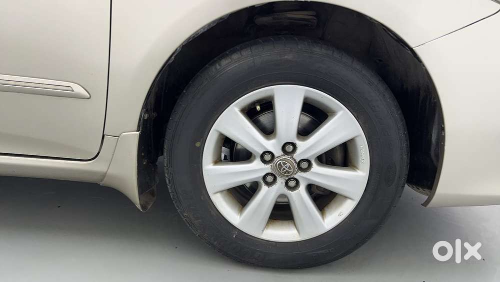 Toyota Corolla Altis G At, 2013, Petrol