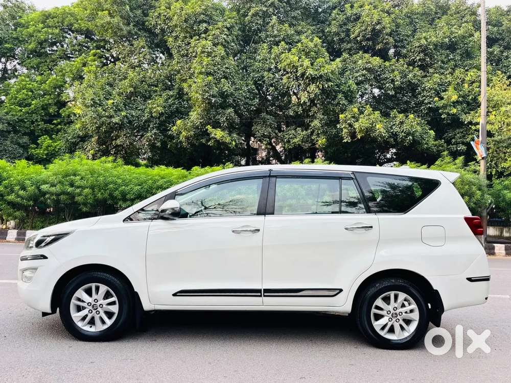 Toyota Innova Crysta [2020-ongoing] 2.4 Vx 7 Str, 2017, Diesel