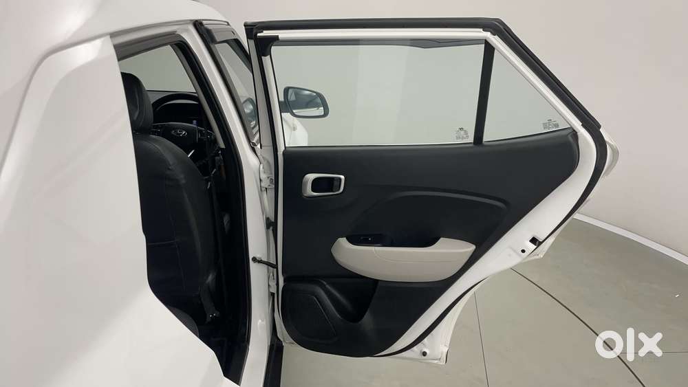 Hyundai Venue [2022-ongoing] 1.2 S, 2023, Petrol