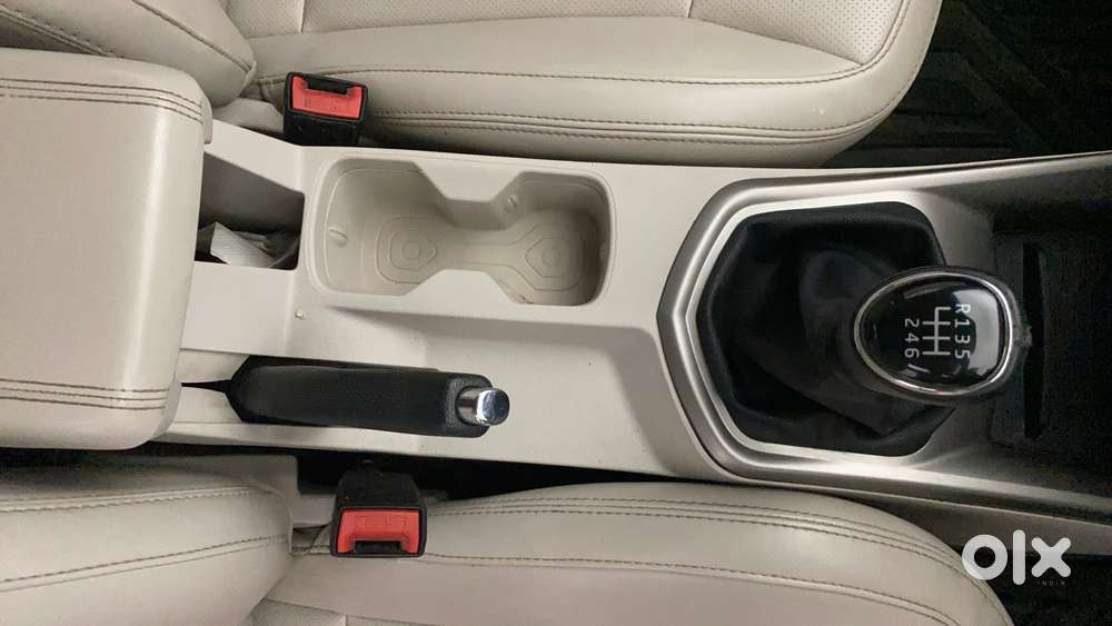 Mahindra Xuv300 W8 Option, 2019, Petrol