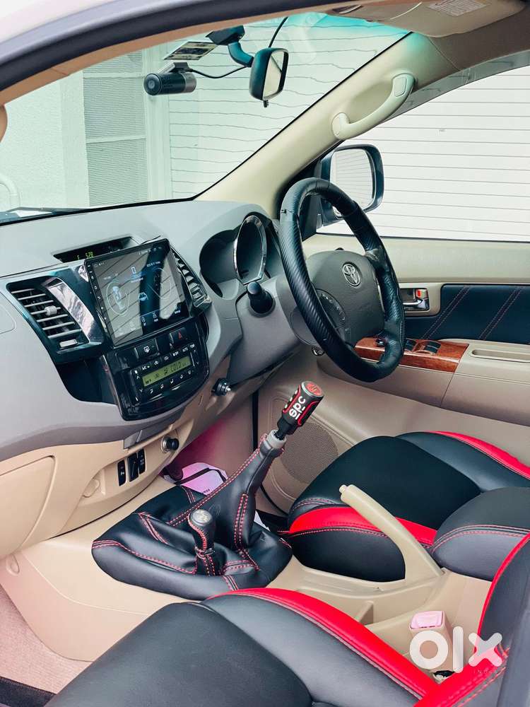 Toyota Fortuner 3.0 4x4 Manual, 2011, Diesel