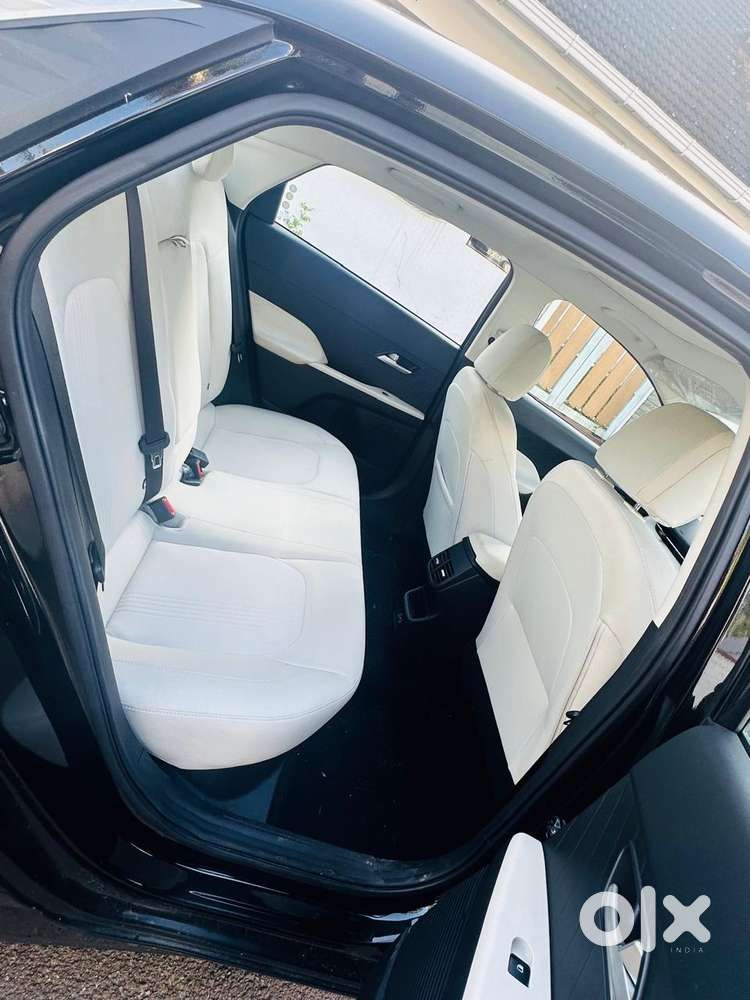 Hyundai Verna 1.5 Sx Petrol Mt, 2023, Petrol