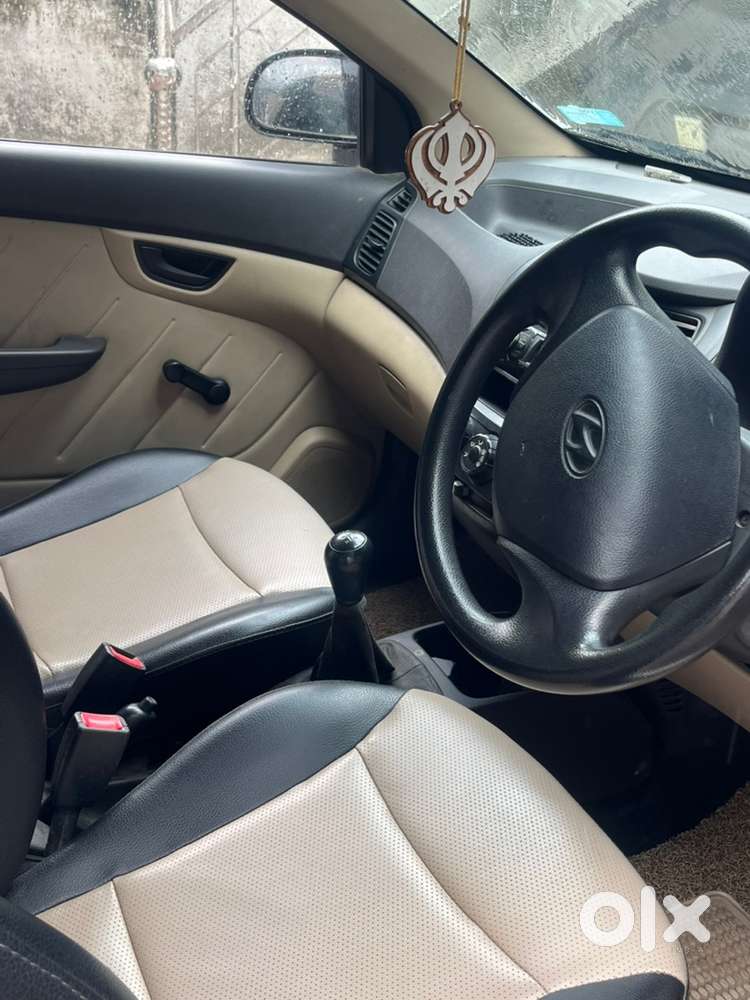 Hyundai Eon Petrol 2015 Year