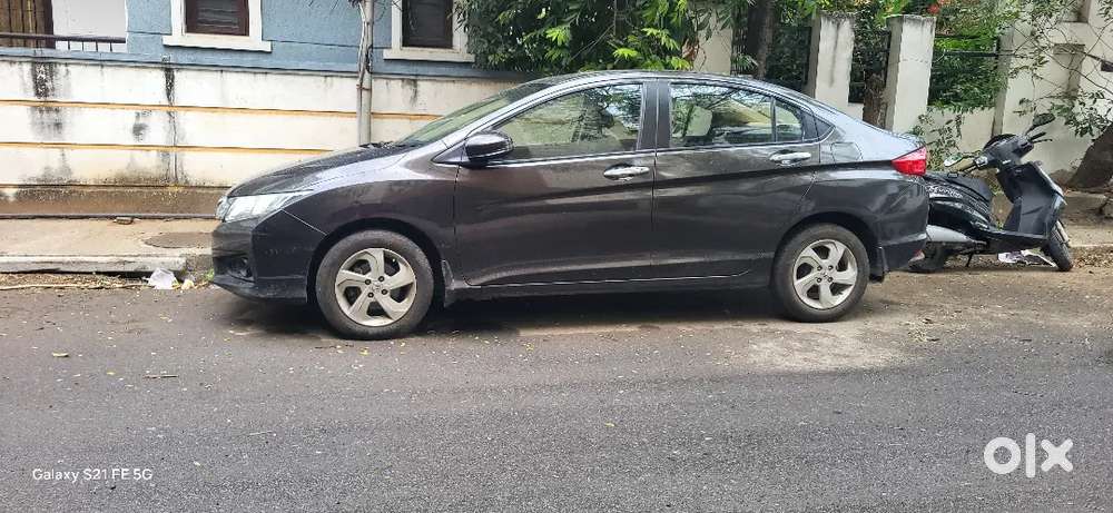 Honda City 1.5 V 2015