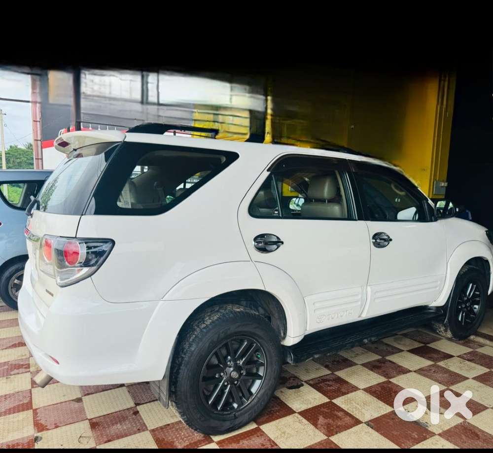 Toyota Fortuner 3.0 4x2 Automatic, 2013, Diesel