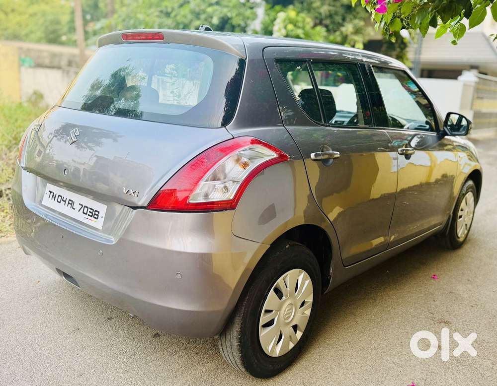 Maruti Suzuki Swift 2011-2014 Vxi, 2013, Petrol