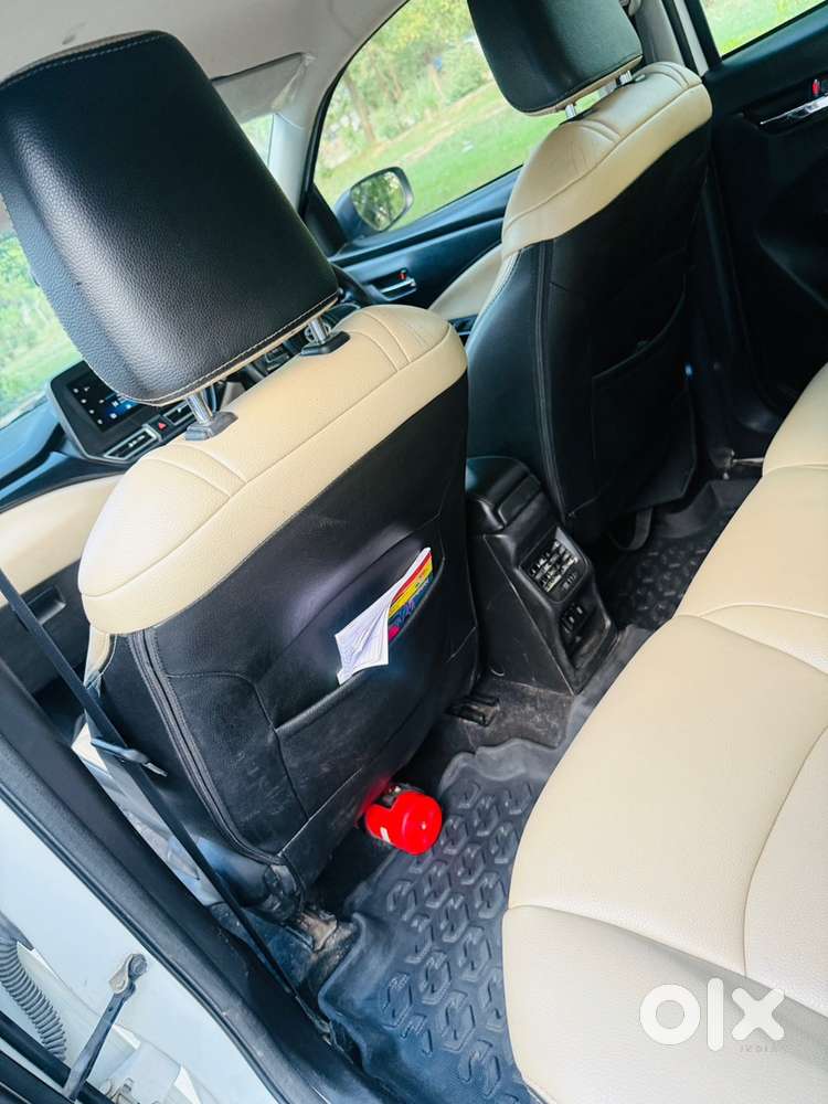 Toyota Glanza 2024 Variant 1.2 G Amt