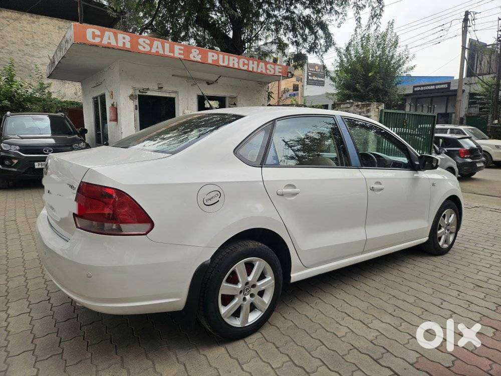 Volkswagen Vento Ipl Ii Petrol Highline At, 2011, Petrol