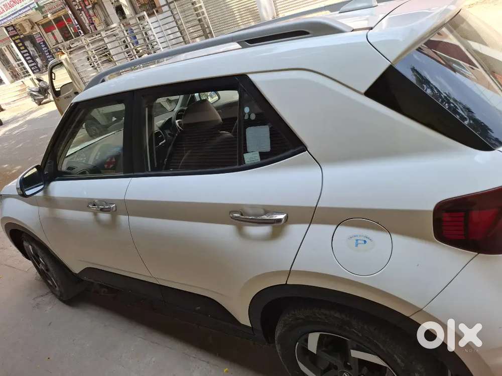 Hyundai Venue 2019 Petrol Well Maintained