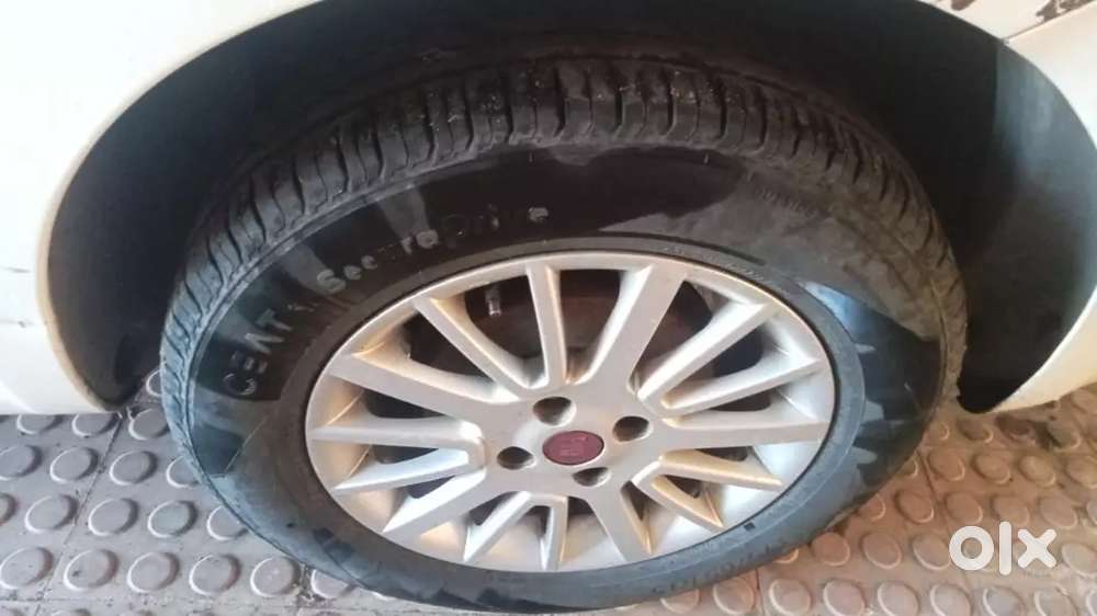 Fiat Linea 2012 Diesel 100000 Km Driven