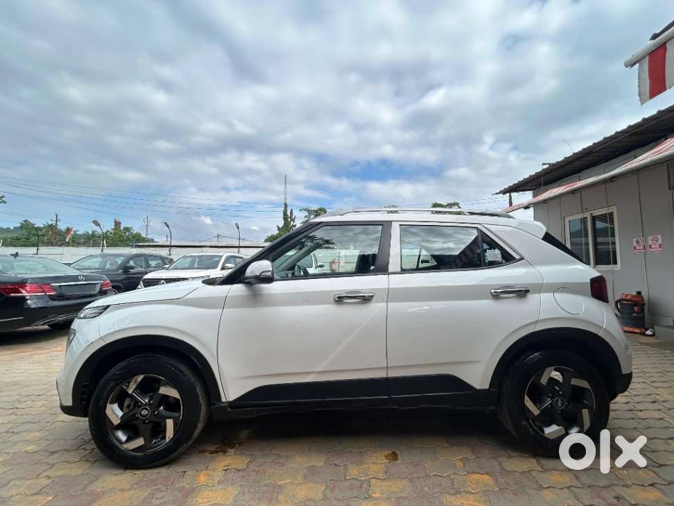 Hyundai Venue 1.0l Turbo Gdi Sx Mt, 2022, Petrol