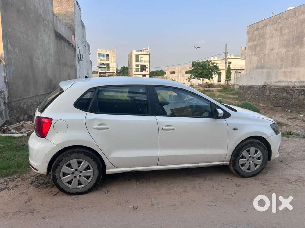 Volkswagen Polo Trendline 2015 Petrol