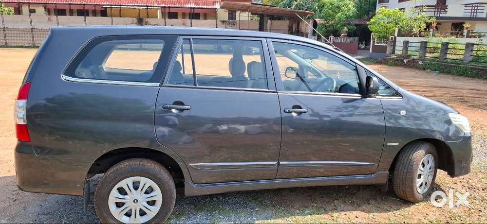 Toyota Innova 2015 Diesel 50916 Km Driven