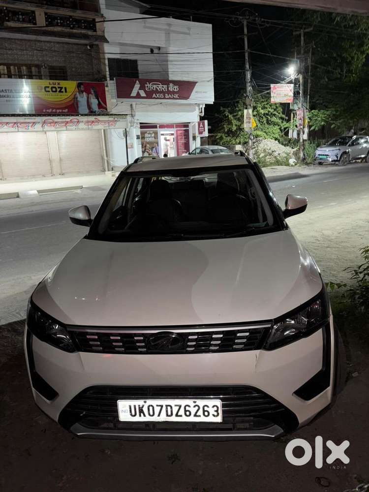 Mahindra Xuv300 2021 Diesel Well Maintained