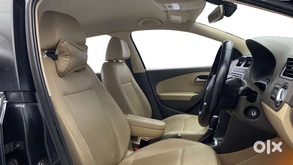 Volkswagen Vento 1.2 Tsi Highline Plus At, 2017, Petrol