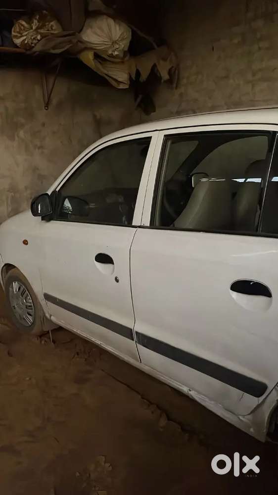 Santro Car 2nov 2011 Model 8 Mahne Bache Huge H