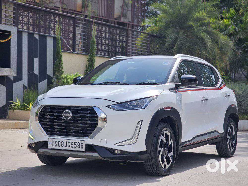 Nissan Magnite 1.0 Xv Executive Turbo Cvt, 2022, Petrol