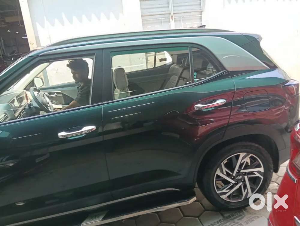 Hyundai Creta 2024 August Petrol 40000 Km Driven Dark Green Colour