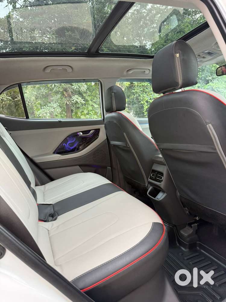 Hyundai Creta 1.5 Sx (o) Ivt Petrol, 2025, Petrol