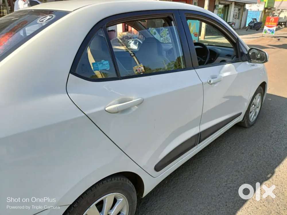 Hyundai Xcent 2015 Petrol Well Maintained