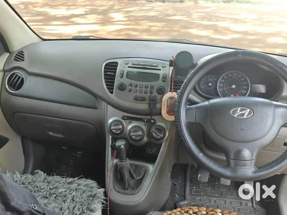 Hyundai I10 Sportz 2011 Model. Single Owner, Showroom Maintained Car
