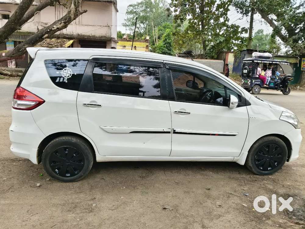 Maruti Suzuki Ertiga 2016 Petrol 90000 Km Driven