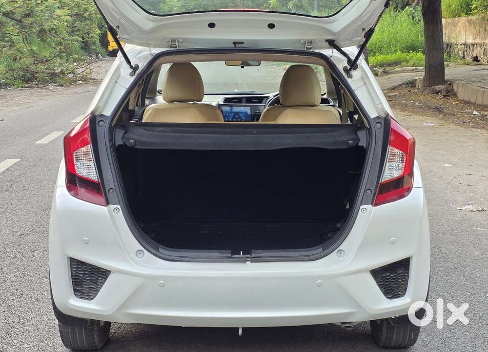 Honda Jazz V Mt Privilege, 2017, Petrol