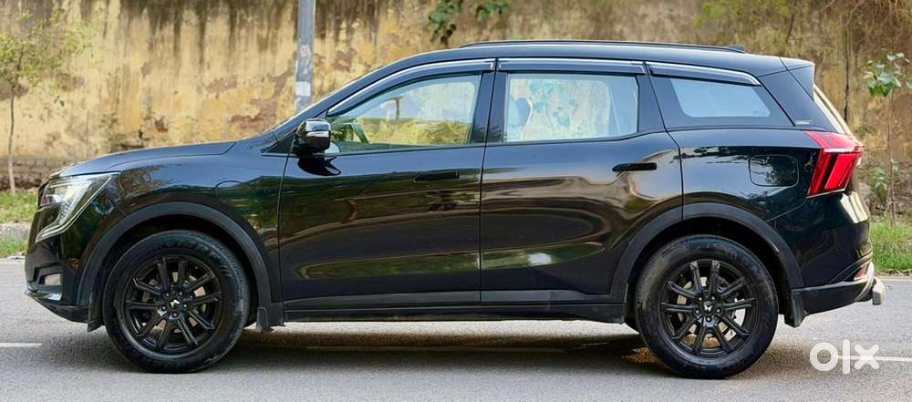 Mahindra Xuv700 2.2 Ax 7 Diesel At Luxury Pack Str, 2025, Diesel