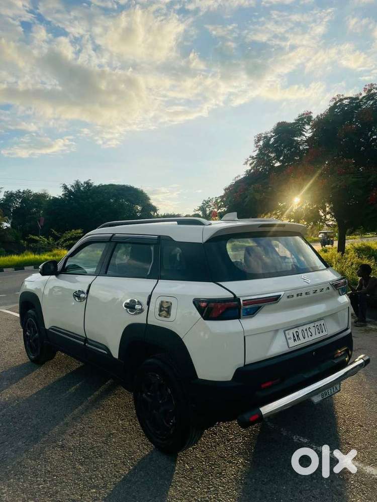 Maruti Suzuki Brezza 1.5 Vxi Smart Hybrid, 2024, Petrol