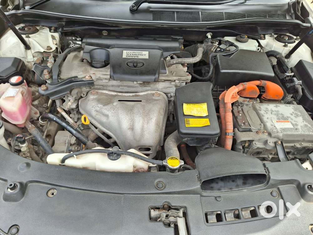 Toyota Camry Hybrid, 2014