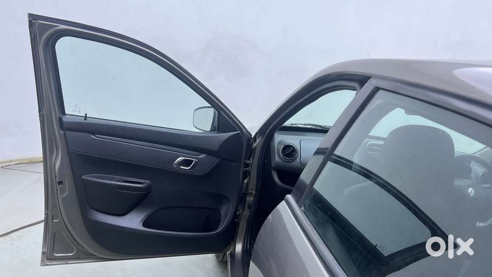 Renault Kwid 1.0 Rxt Sce Special (o), 2019, Petrol