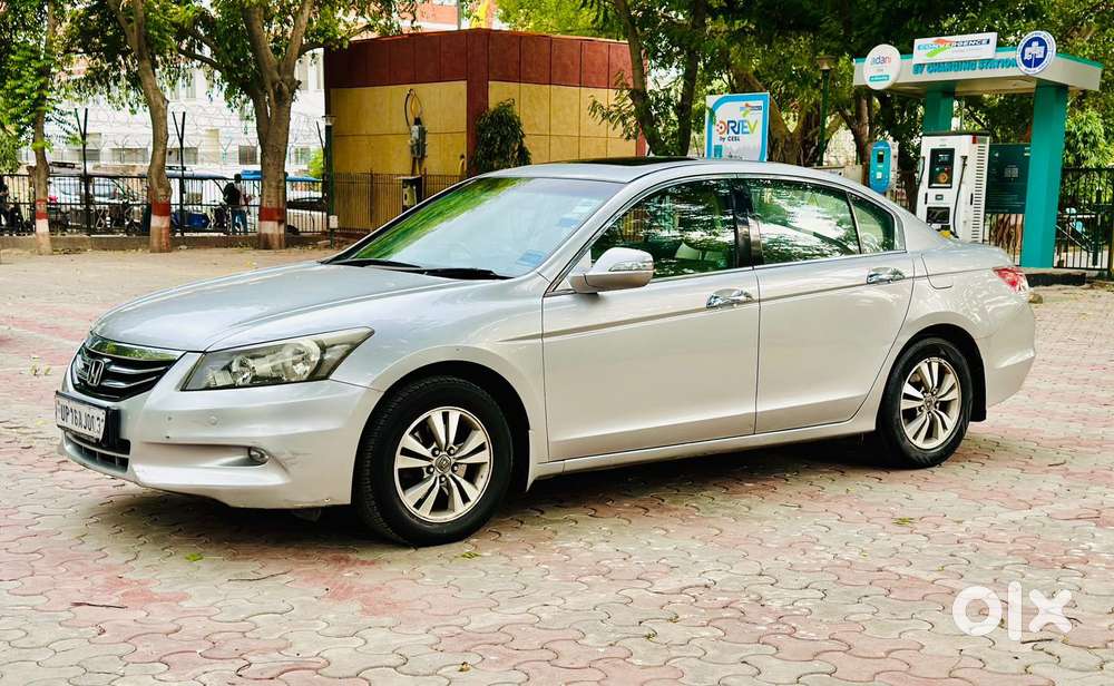 Honda Accord 2.4 Manual, 2012, Petrol
