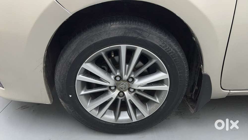 Toyota Corolla Altis 2013-2017 Vl At, 2016, Petrol