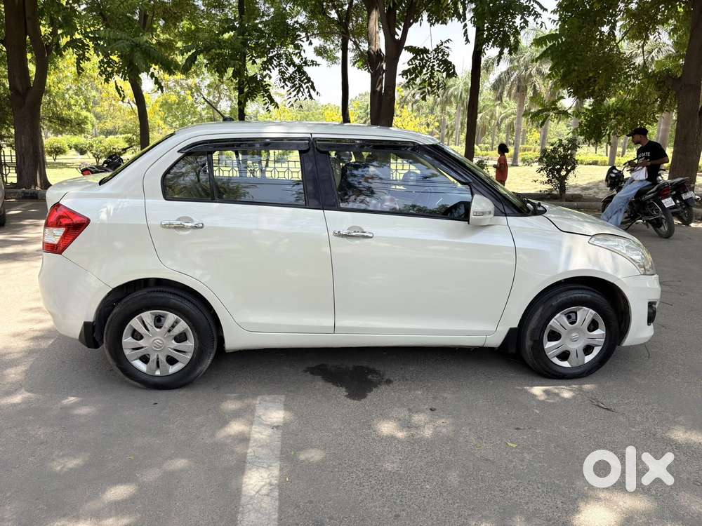 Maruti Suzuki Swift Dzire Vxi Optional, 2014, Petrol
