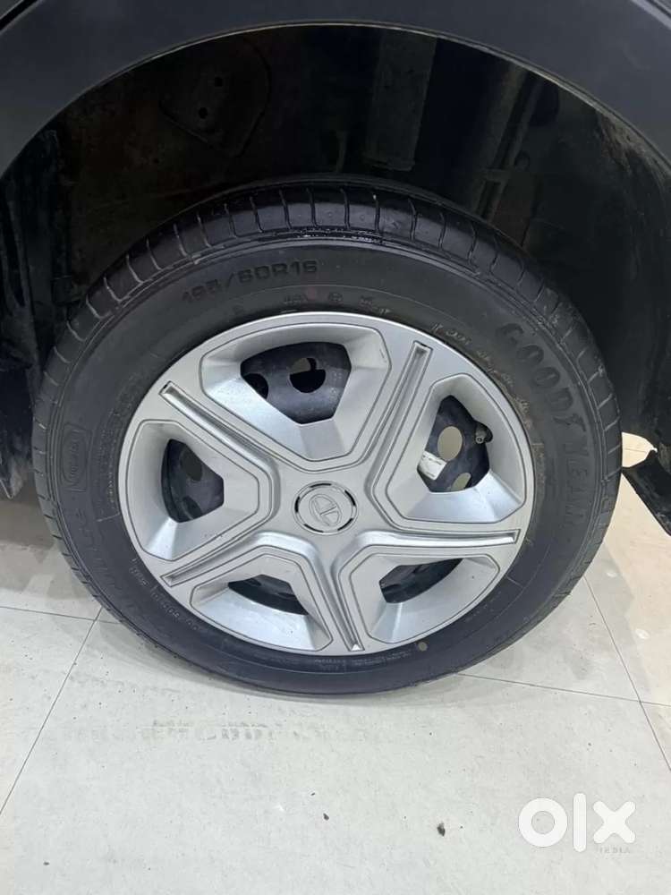 Tata Nexon 1.2 Revotron Xma, 2023, Petrol
