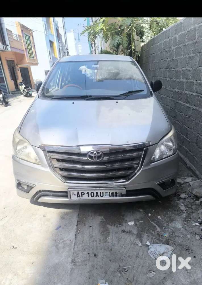 Toyota Innova 2008 Diesel 300000 Km Driven