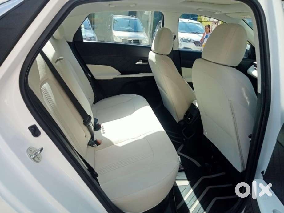 Hyundai Verna Sx 1.5 Petrol Ivt, 2025, Petrol