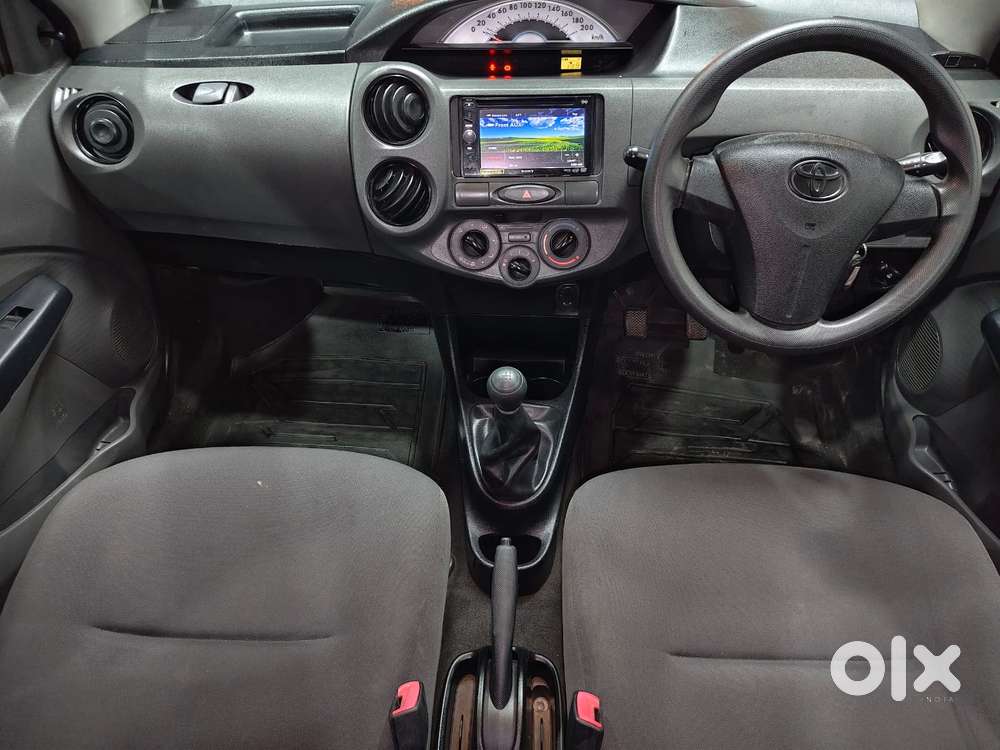 Toyota Etios Liva 2011-2012 G, 2012, Petrol