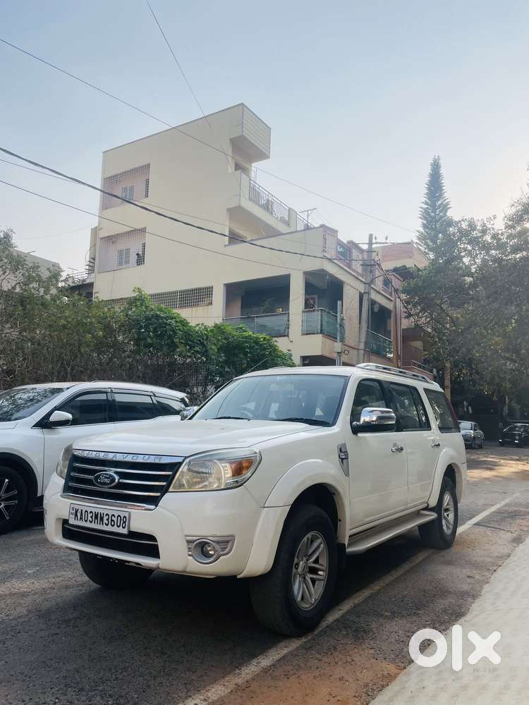 Ford Endeavour 2.2 Titanium At 4x2, 2011, Diesel