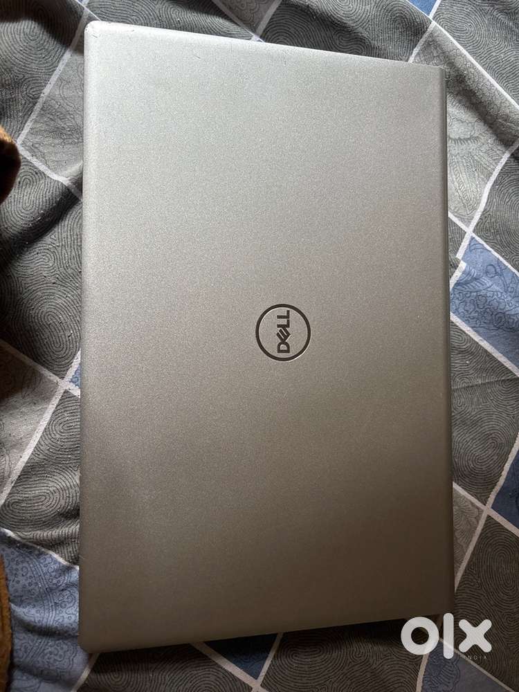 INSPIRON 15 3000