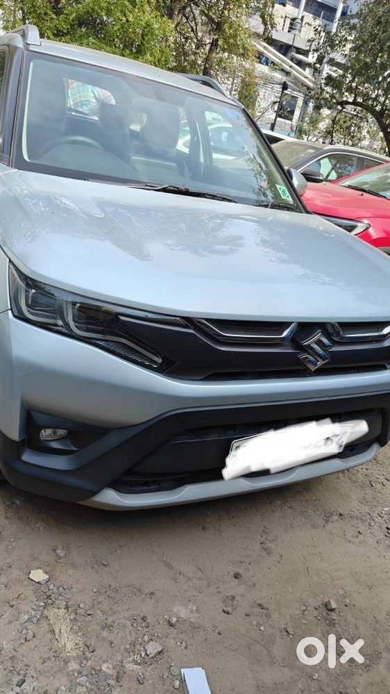 Maruti Suzuki Brezza 1.5 Zxi At Smart Hybrid, 2023, Petrol